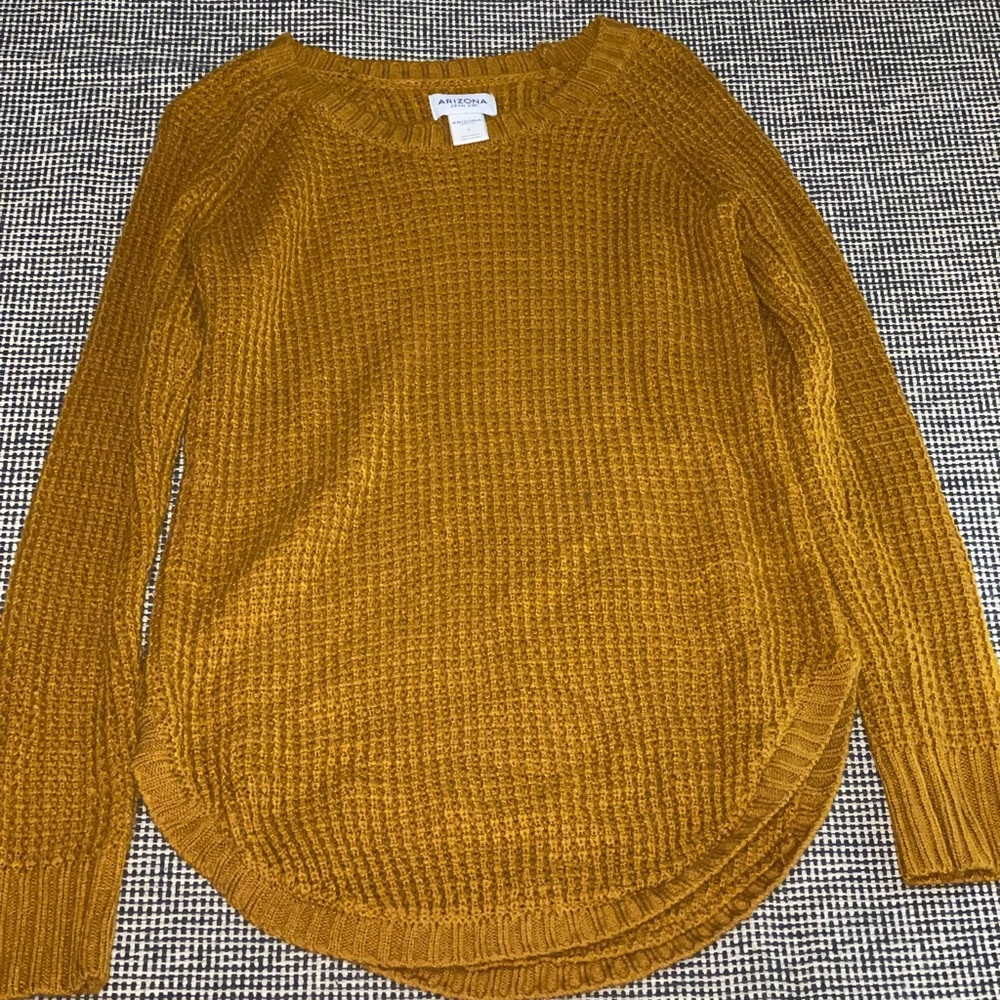 Yellow sweater